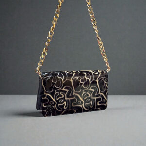 Chanel Camellia Embossed Patent Leather Long Wallet, dust Bag, COA